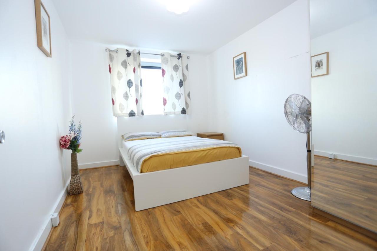 Lovely View 2 Beds 2 Bath Apartment, London Exteriör bild