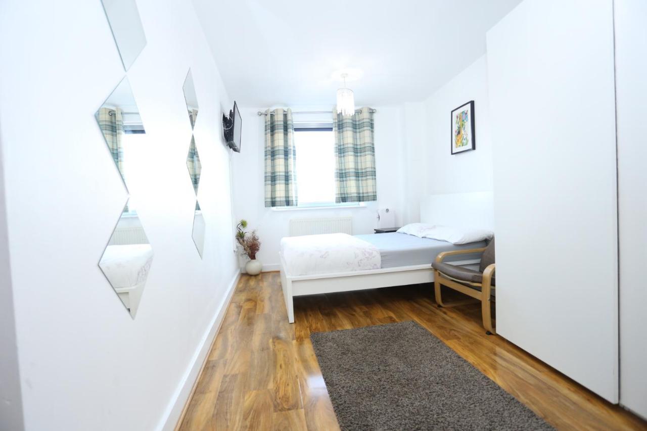 Lovely View 2 Beds 2 Bath Apartment, London Exteriör bild