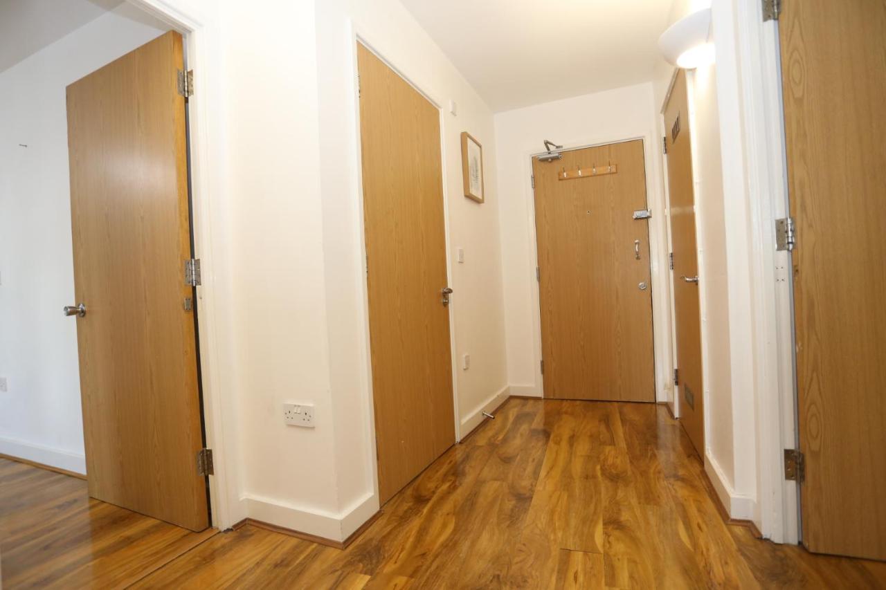 Lovely View 2 Beds 2 Bath Apartment, London Exteriör bild
