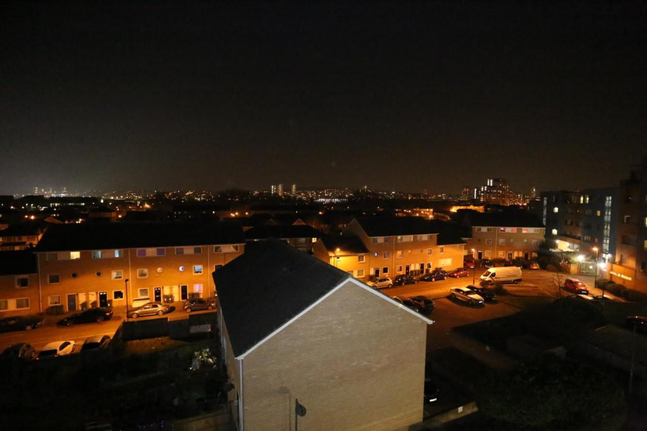 Lovely View 2 Beds 2 Bath Apartment, London Exteriör bild