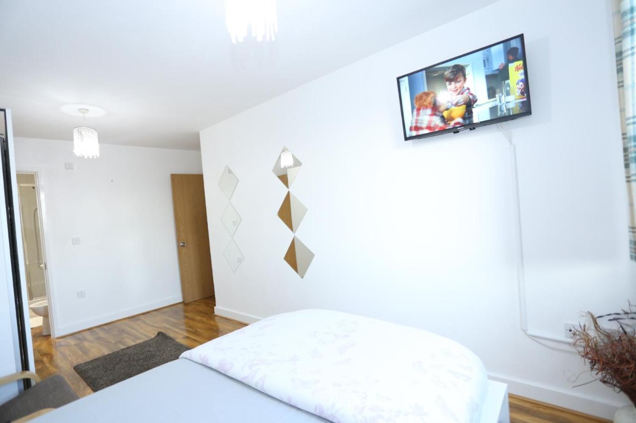 Lovely View 2 Beds 2 Bath Apartment, London Exteriör bild